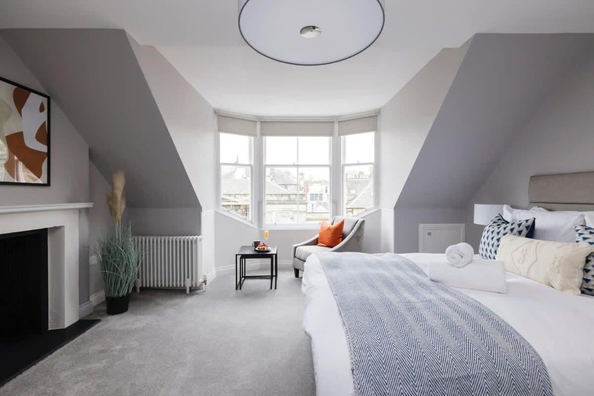 Dragon Suites - City Centre Castle View 1 Bed Apartment EDI Exterior photo