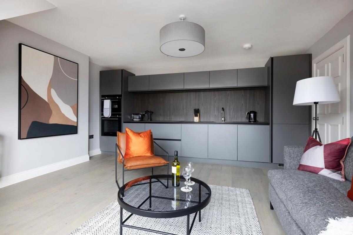 Dragon Suites - City Centre Castle View 1 Bed Apartment EDI Exterior photo