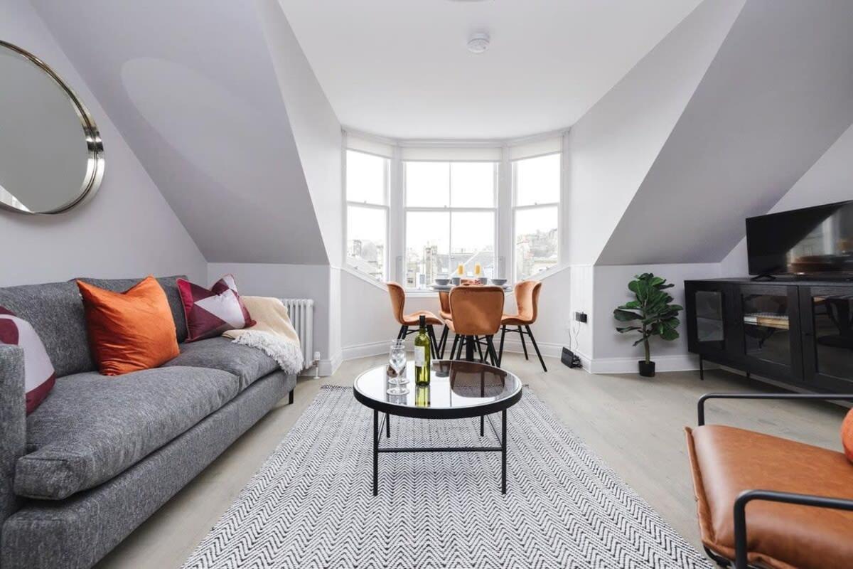 Dragon Suites - City Centre Castle View 1 Bed Apartment EDI Exterior photo