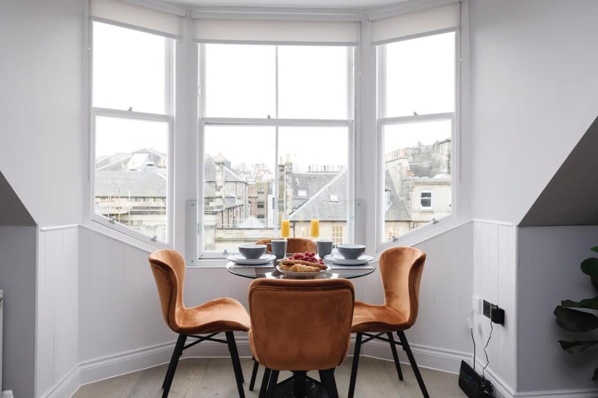 Dragon Suites - City Centre Castle View 1 Bed Apartment EDI Exterior photo